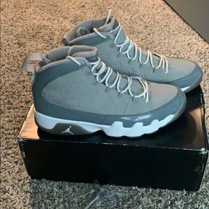 Air Jordan 9 Retro